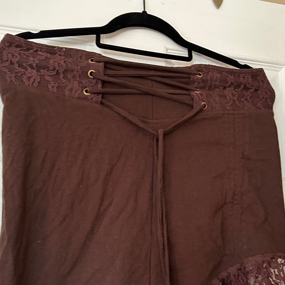 Brown Lace-Trim hi- low Skirt with Lace-Up Waist